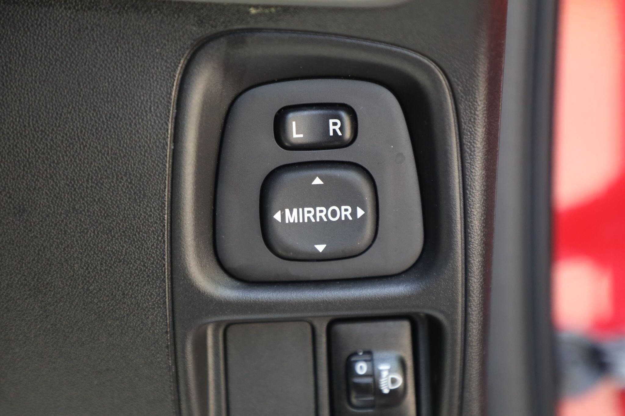 Large vehicle image